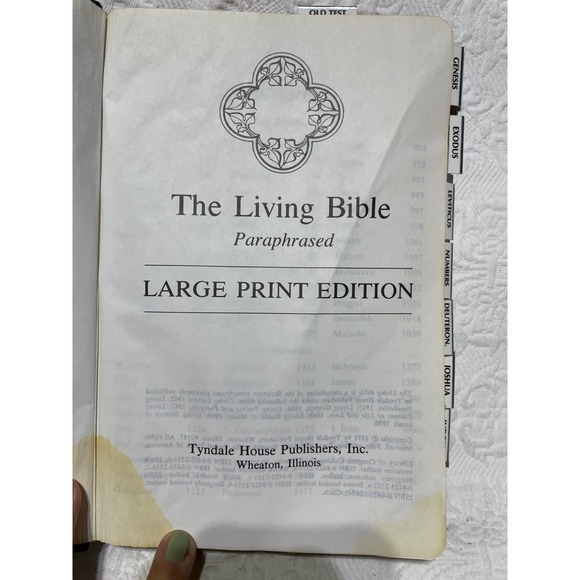 The Living Bible Paraphrased Large Print‎ Edition used - Picture 3 of 6